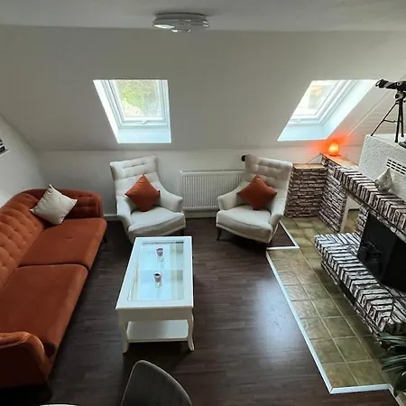 Gemuetliche Wohnung, Heimkino, Couch & Kueche *