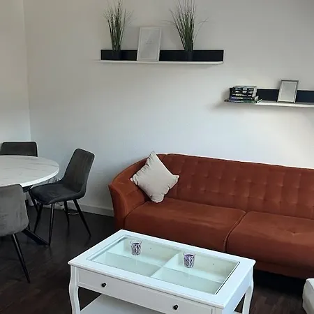 Gemuetliche Wohnung, Heimkino, Couch & Kueche *