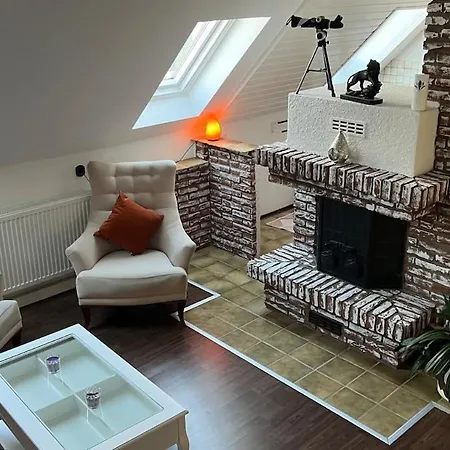 Gemuetliche Wohnung, Heimkino, Couch & Kueche Apartment