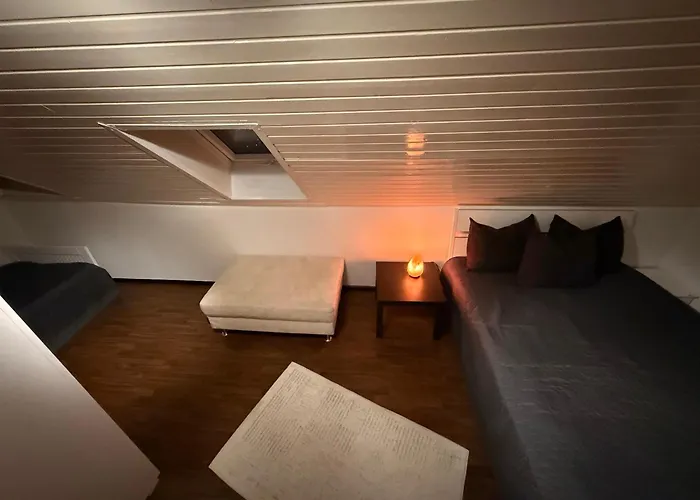 Lägenhet Gemuetliche Wohnung, Heimkino, Couch & Kueche *