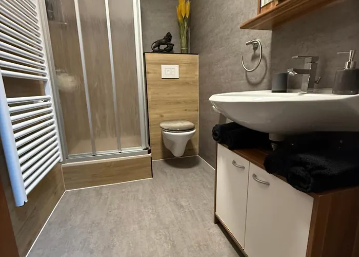 Gemuetliche Wohnung, Heimkino, Couch & Kueche * Siegen